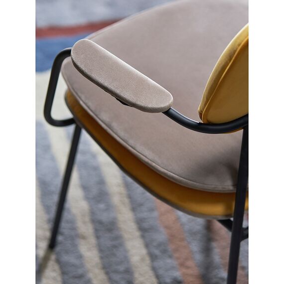 Стул с подлокотниками и контрастным кантом Pea, велюр, желтый/бежевый, Bergenson Bjorn, изображение 14